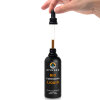 AYUVANA Bio Cordyceps Liquid - Die Pippette ist befüllt und leicht aus dem Glas gezogen